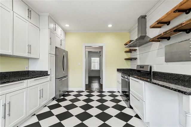 800 Bellemeade Avenue NW, Atlanta, GA 30318