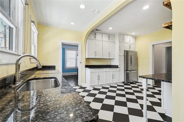 800 Bellemeade Avenue NW, Atlanta, GA 30318