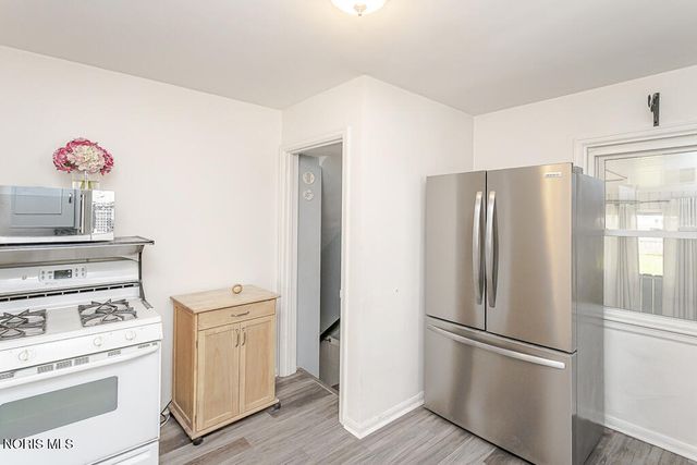 2426 Berdan Avenue, Toledo, OH 43613