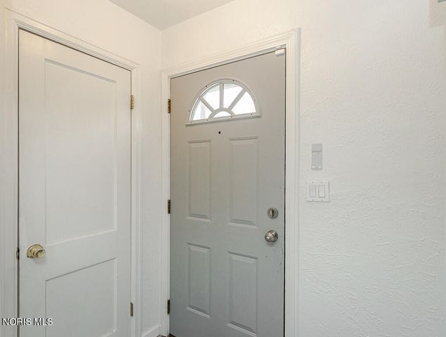 2426 Berdan Avenue, Toledo, OH 43613