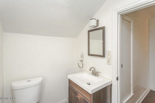 2426 Berdan Avenue, Toledo, OH 43613