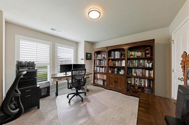 7528 Arapahoe Drive, Shawnee, KS 66227