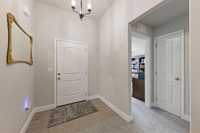 7528 Arapahoe Drive, Shawnee, KS 66227