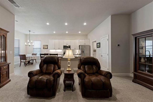 7528 Arapahoe Drive, Shawnee, KS 66227