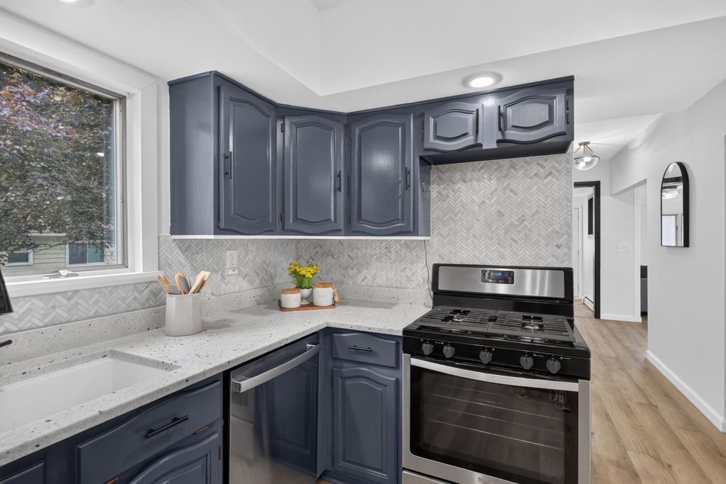 909 8th Avenue S, South Saint Paul, MN 55075 — photo 5