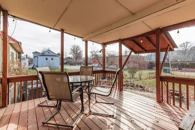 104 W 2nd Street, Silver Grove, KY 41085