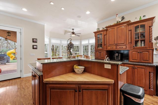 2661 Oak Lane Dr, Rescue, CA 95672