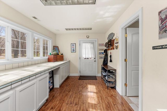 2661 Oak Lane Dr, Rescue, CA 95672