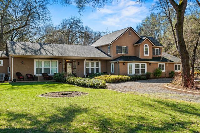 2661 Oak Lane Dr, Rescue, CA 95672