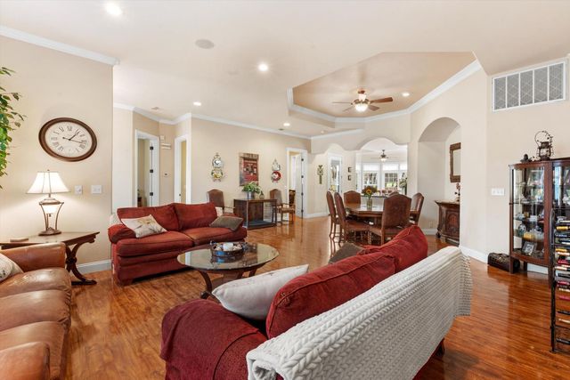 2661 Oak Lane Dr, Rescue, CA 95672