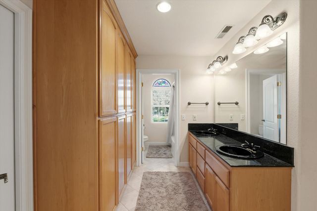 2661 Oak Lane Dr, Rescue, CA 95672