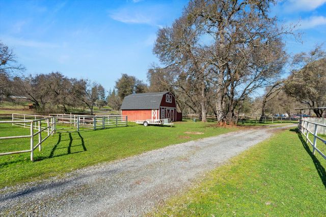 2661 Oak Lane Dr, Rescue, CA 95672