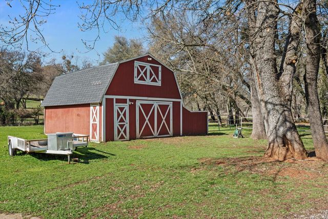 2661 Oak Lane Dr, Rescue, CA 95672