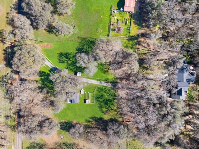 2661 Oak Lane Dr, Rescue, CA 95672