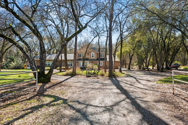 2661 Oak Lane Dr, Rescue, CA 95672