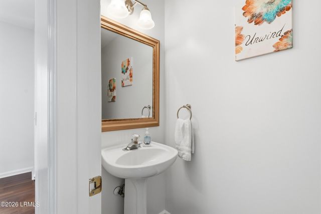 10 Pine Burr Road # 5, Hilton Head Island, SC 29926