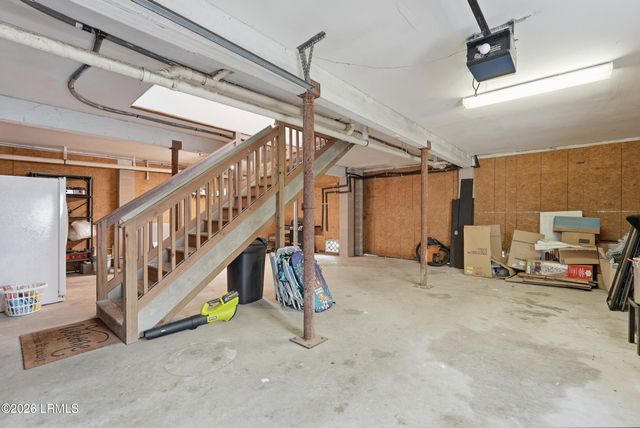 10 Pine Burr Road # 5, Hilton Head Island, SC 29926