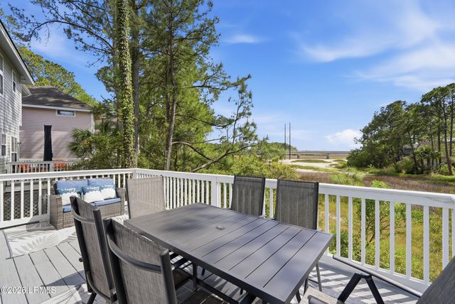 10 Pine Burr Road # 5, Hilton Head Island, SC 29926