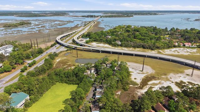 10 Pine Burr Road # 5, Hilton Head Island, SC 29926