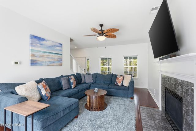 10 Pine Burr Road # 5, Hilton Head Island, SC 29926