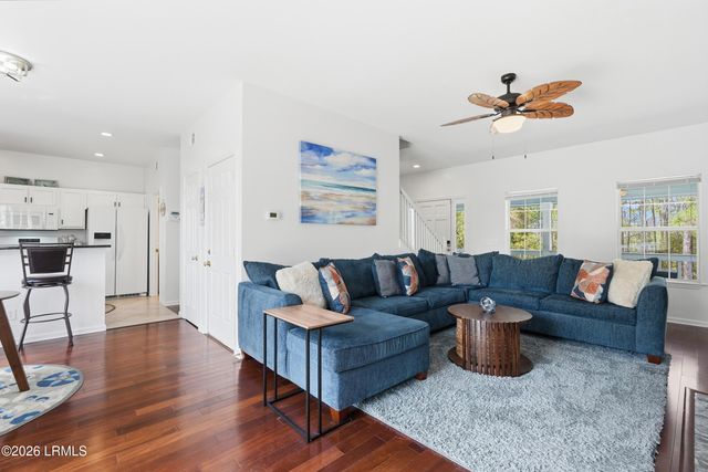 10 Pine Burr Road # 5, Hilton Head Island, SC 29926
