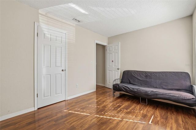 4004 NESTLE OAKS PLACE 203, Tampa, FL 33613