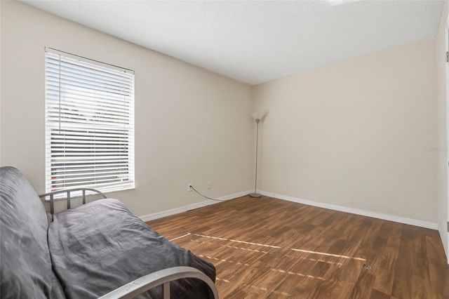 4004 NESTLE OAKS PLACE 203, Tampa, FL 33613