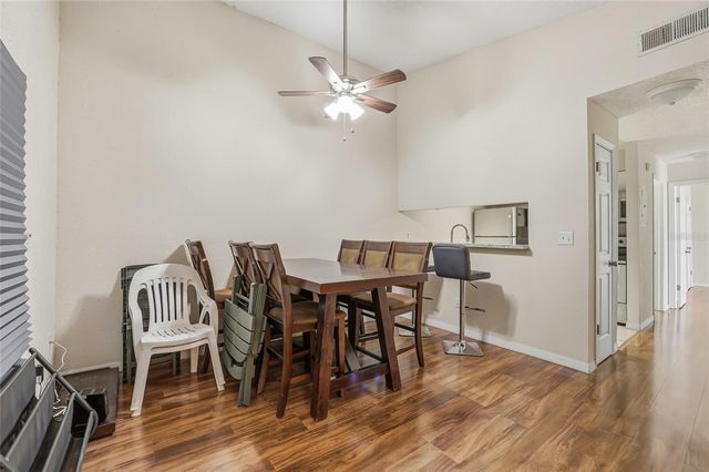 4004 NESTLE OAKS PLACE 203, Tampa, FL 33613