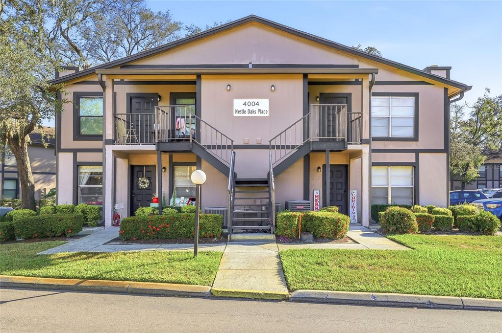 4004 NESTLE OAKS PLACE 203, Tampa, FL 33613