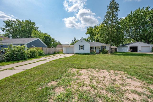 524 S 6TH STREET, De Pere, WI 54115