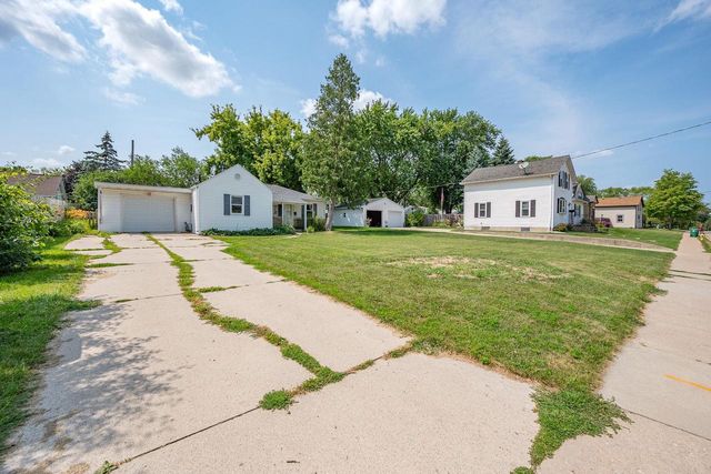 524 S 6TH STREET, De Pere, WI 54115