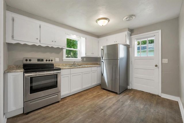 524 S 6TH STREET, De Pere, WI 54115