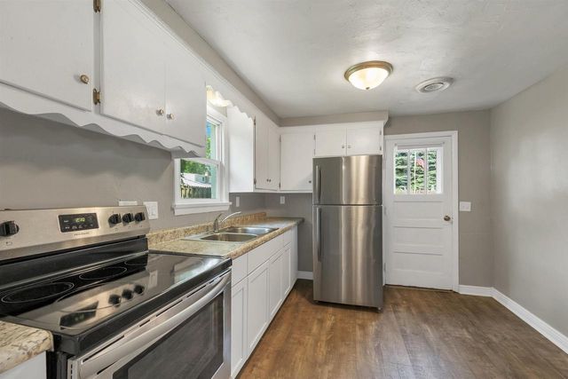 524 S 6TH STREET, De Pere, WI 54115