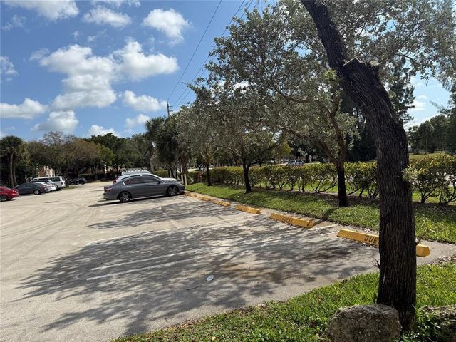 8401 Royal Palm Blvd 8401, Coral Springs, FL 33065