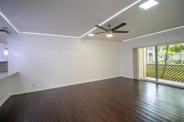 8401 Royal Palm Blvd 8401, Coral Springs, FL 33065