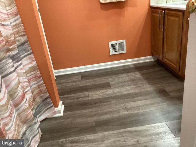 12909 CORREEN HILLS DR, Bristow, VA 20136