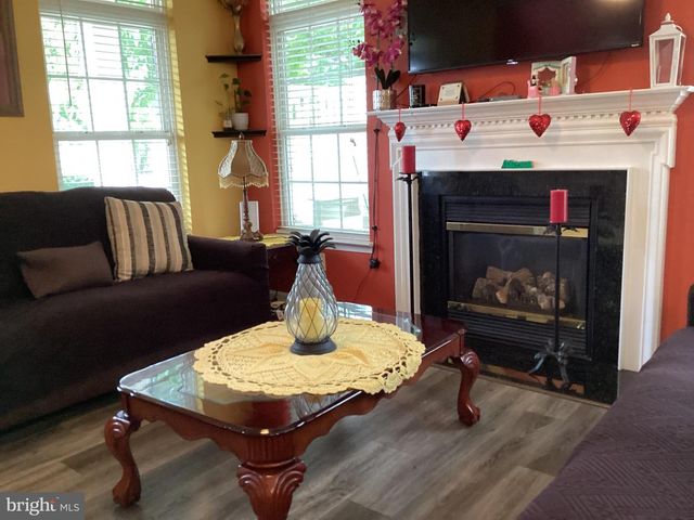 12909 CORREEN HILLS DR, Bristow, VA 20136