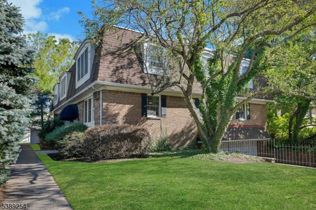 301 Claremont Ave 1, Montclair Twp., NJ 07042