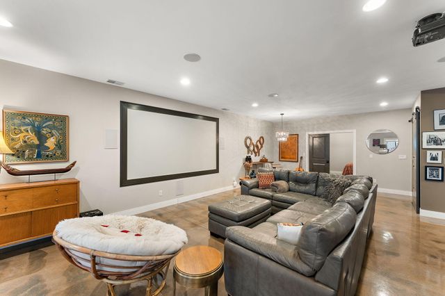 2309 Throughwoods Drive, Valparaiso, IN 46385