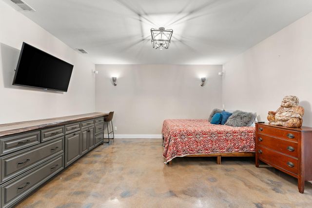 2309 Throughwoods Drive, Valparaiso, IN 46385