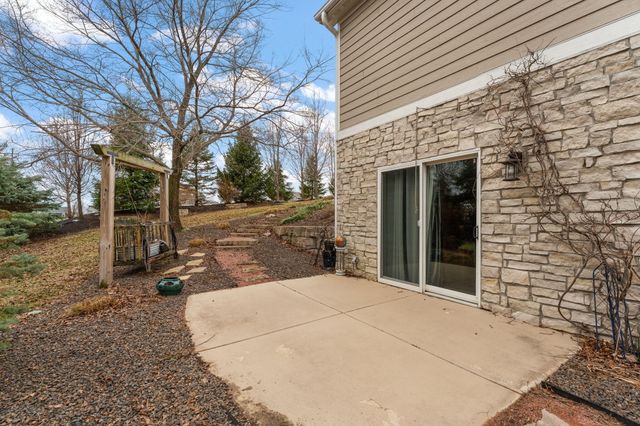 2309 Throughwoods Drive, Valparaiso, IN 46385