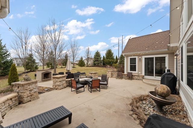 2309 Throughwoods Drive, Valparaiso, IN 46385