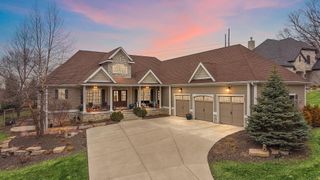 2309 Throughwoods Drive, Valparaiso, IN 46385