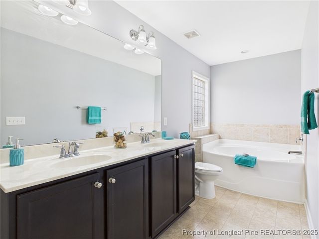 199 Ladden Lane, Raeford, NC 28376