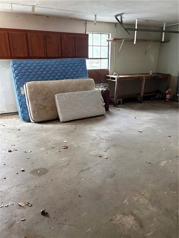 122 Saint Peter, Rockport, TX 78382