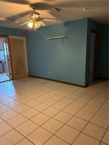 122 Saint Peter, Rockport, TX 78382