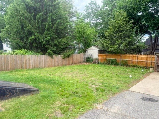56 Harrison St, Leominster, MA 01453