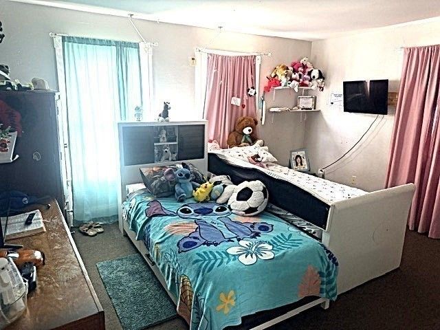 56 Harrison St, Leominster, MA 01453