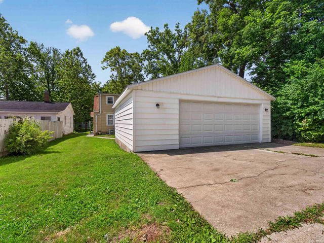 2315 Kenwood Avenue, Fort Wayne, IN 46805