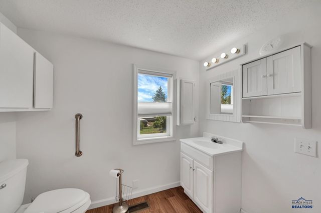 924 SILVER ST, Rapid City, SD 57701